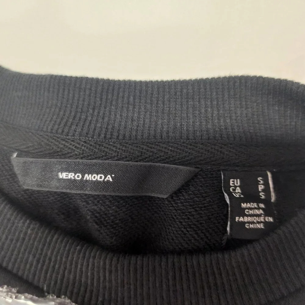 VERO MODA Kaidyn Rhinestone Fringe Pullover Sweatshirt In Black Size S NWT - Picture 8 of 11